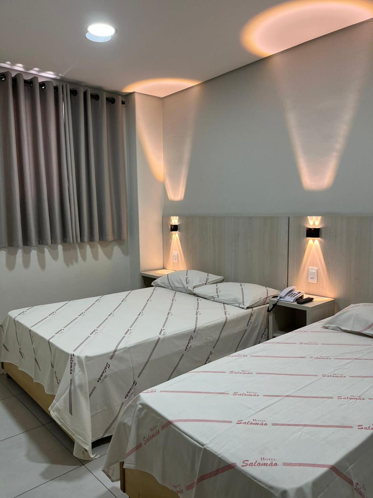 Hotel Salomao - Proximo A 25 De Marco, Bom Retiro, Bras E Rua Santa Efigenia, A 2 Minutos Do Mirante Sampa Sky E Pista De Skate Anhangabau Сан-Пауло Экстерьер фото