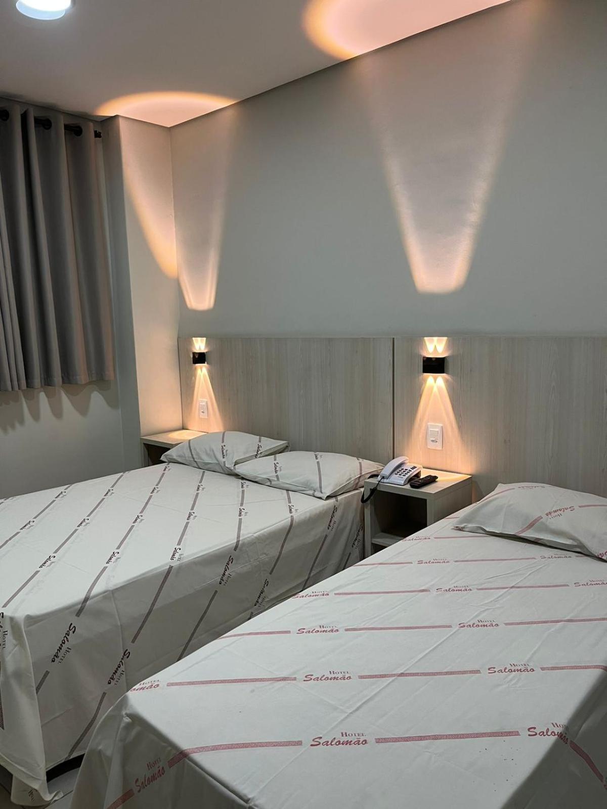 Hotel Salomao - Proximo A 25 De Marco, Bom Retiro, Bras E Rua Santa Efigenia, A 2 Minutos Do Mirante Sampa Sky E Pista De Skate Anhangabau Сан-Пауло Экстерьер фото