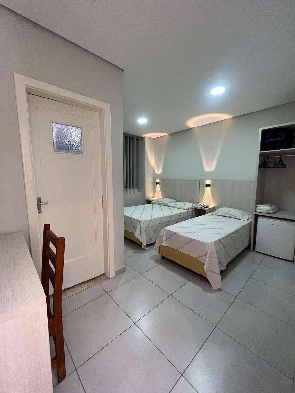 Hotel Salomao - Proximo A 25 De Marco, Bom Retiro, Bras E Rua Santa Efigenia, A 2 Minutos Do Mirante Sampa Sky E Pista De Skate Anhangabau Сан-Пауло Экстерьер фото