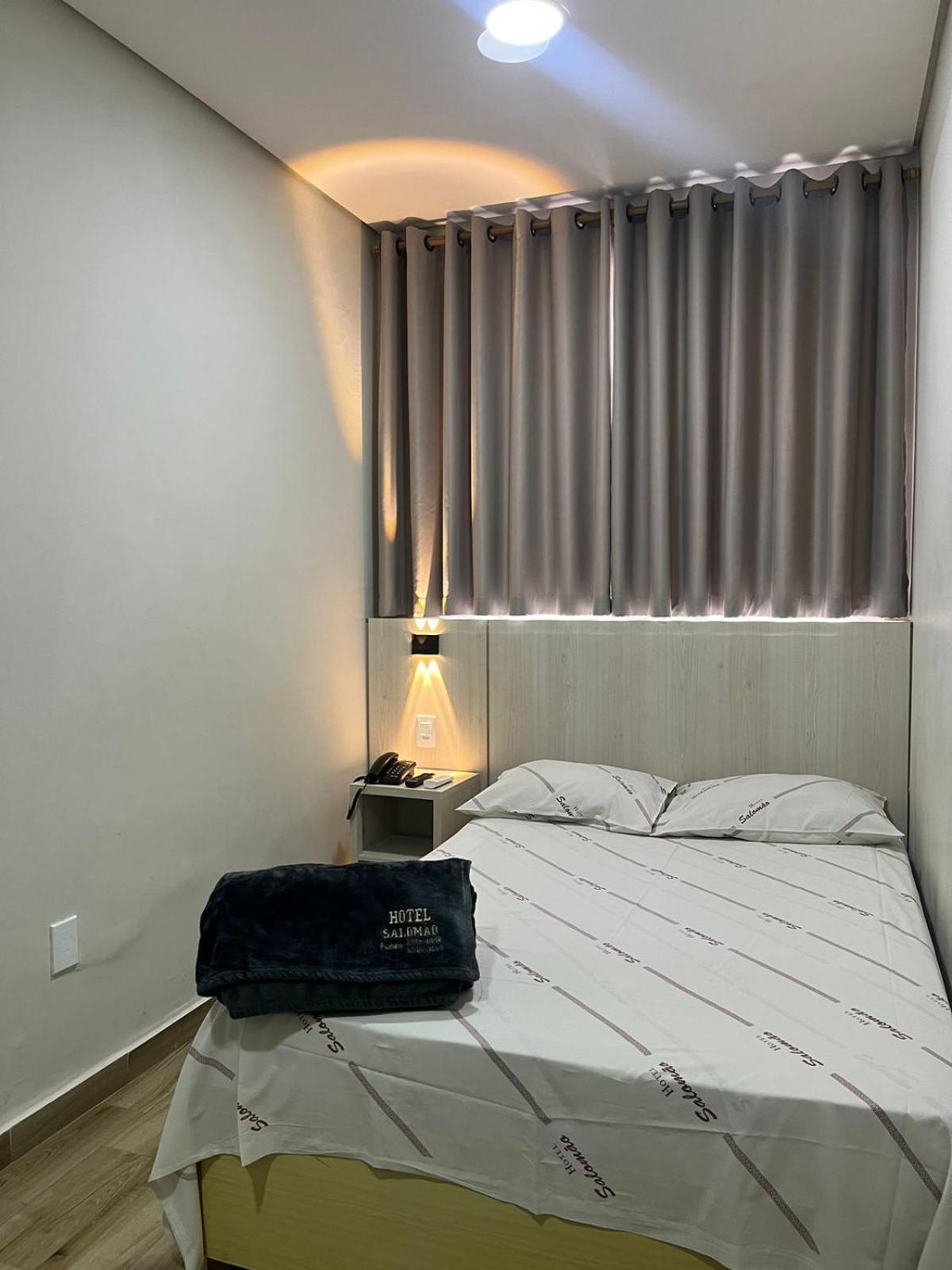 Hotel Salomao - Proximo A 25 De Marco, Bom Retiro, Bras E Rua Santa Efigenia, A 2 Minutos Do Mirante Sampa Sky E Pista De Skate Anhangabau Сан-Пауло Экстерьер фото